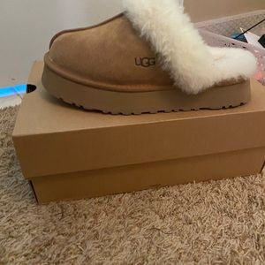 UGG Disquette Slippers Chestnut